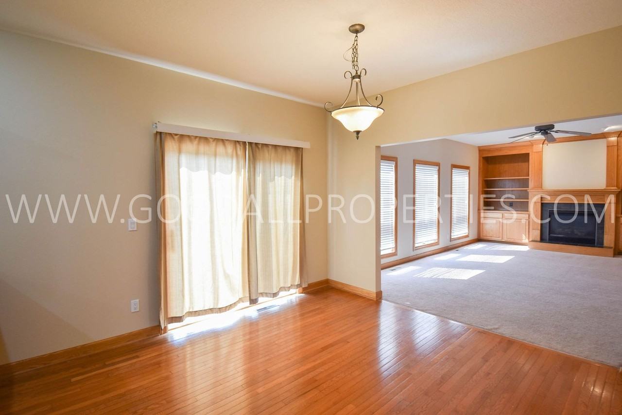 6304 Nw 94th St - Photo 6 of 36