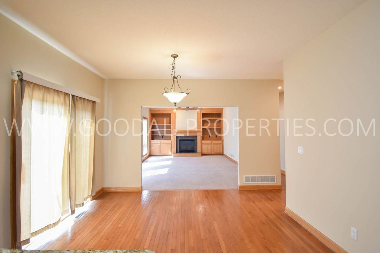 6304 Nw 94th St - Photo 7 of 36
