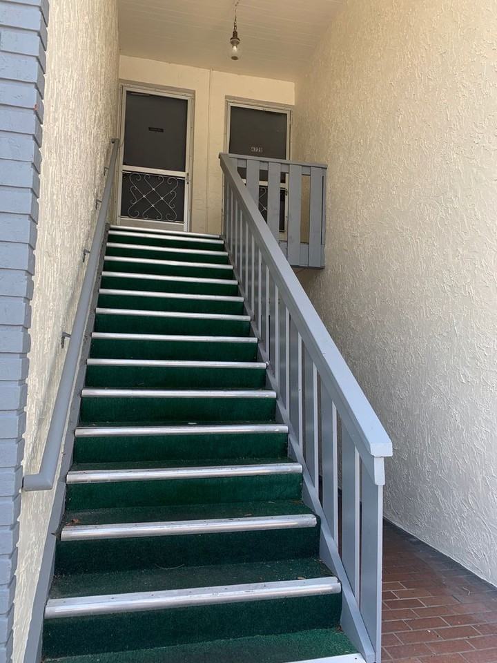 4729 Essex Ct - Photo 2 of 23