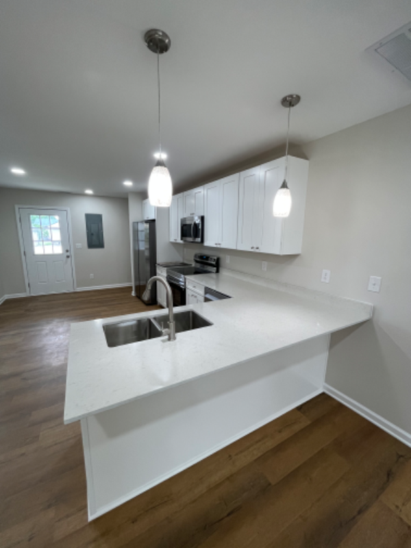 437 N Main St - Photo 2 of 13