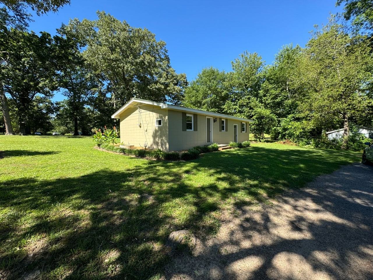 2338 Kingston Hwy Ne - Photo 3 of 18