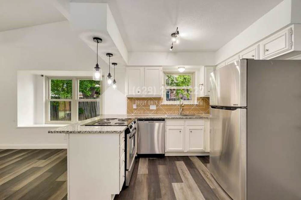 1008 Ridgeline Dr - Photo 2 of 30