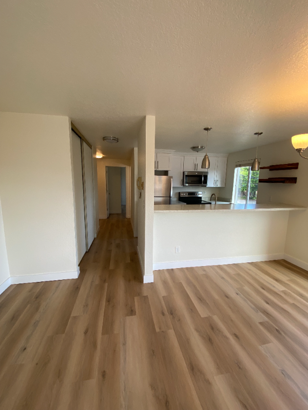 1404 West Boston Street #201 - Photo 7 of 17