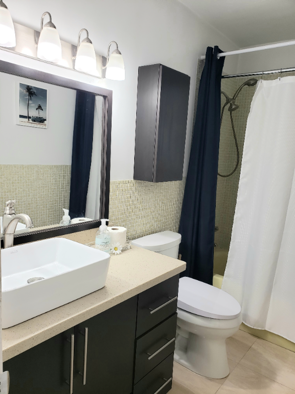 19001 Ne 14th Ave #1 - Photo 2 of 7