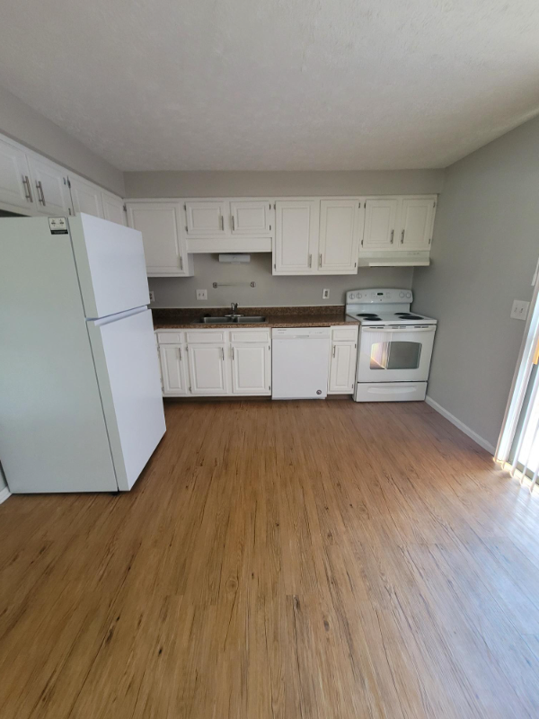 1008 Schneider St Se - Photo 2 of 10
