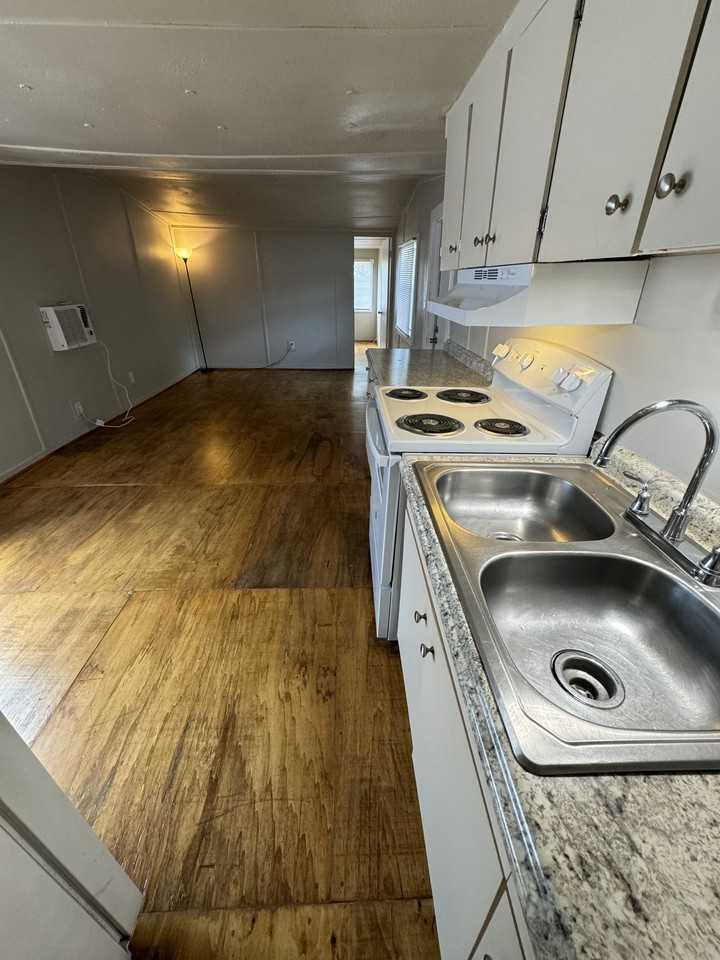 1976 Lavon St #1976 - Photo 2 of 11