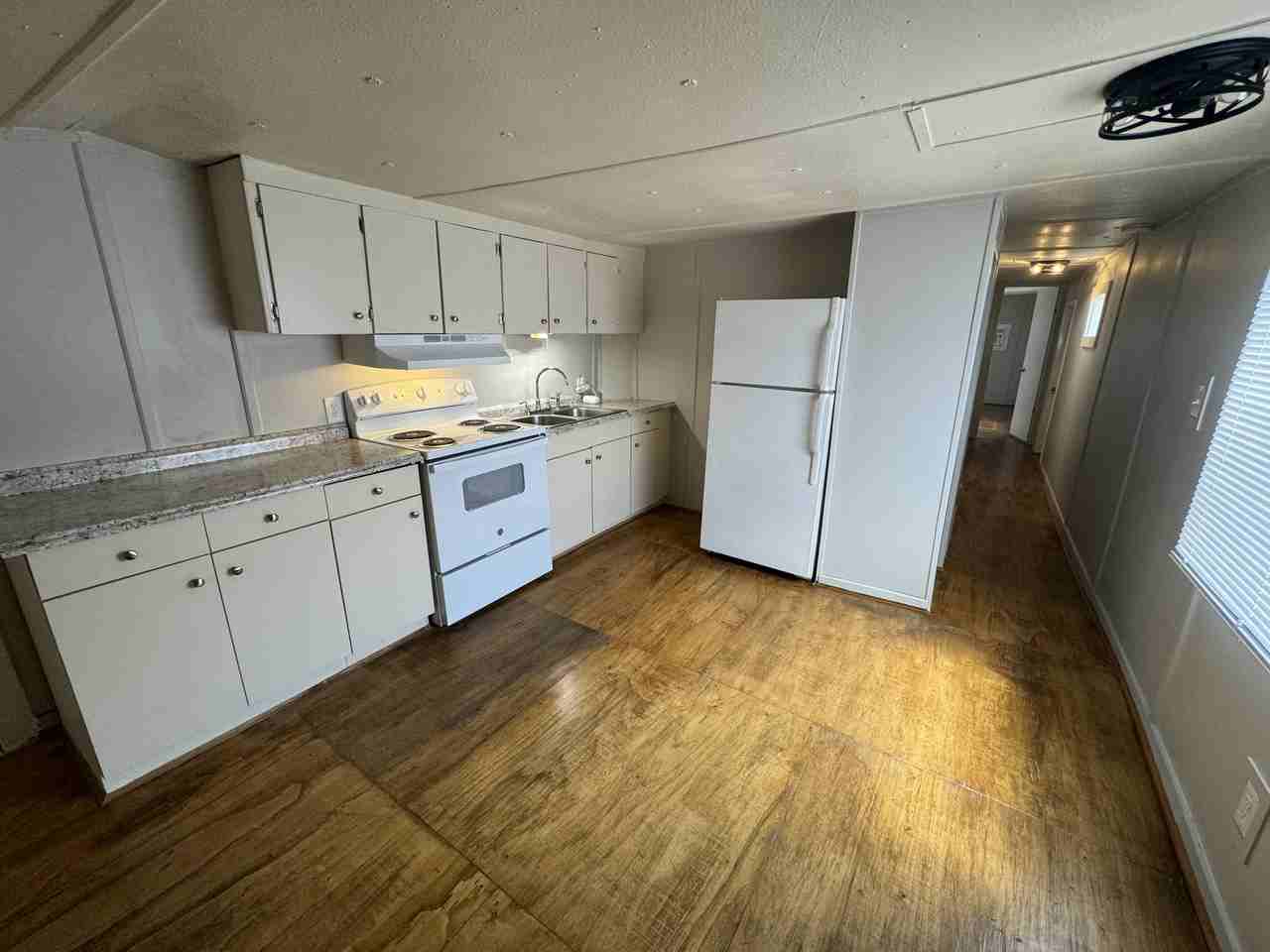 1976 Lavon St #1976 - Photo 4 of 15