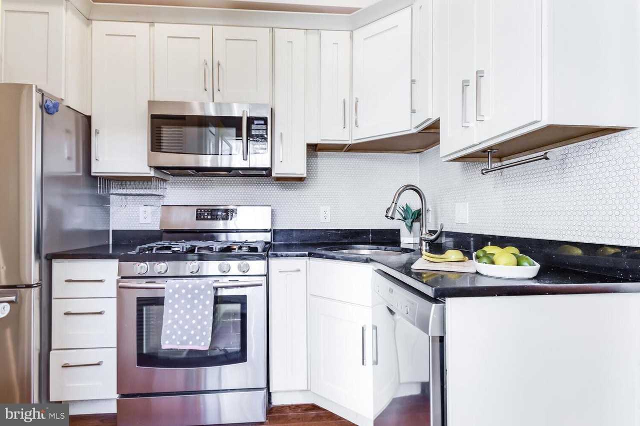 30 Hanover Pl Nw #1 - Photo 3 of 11