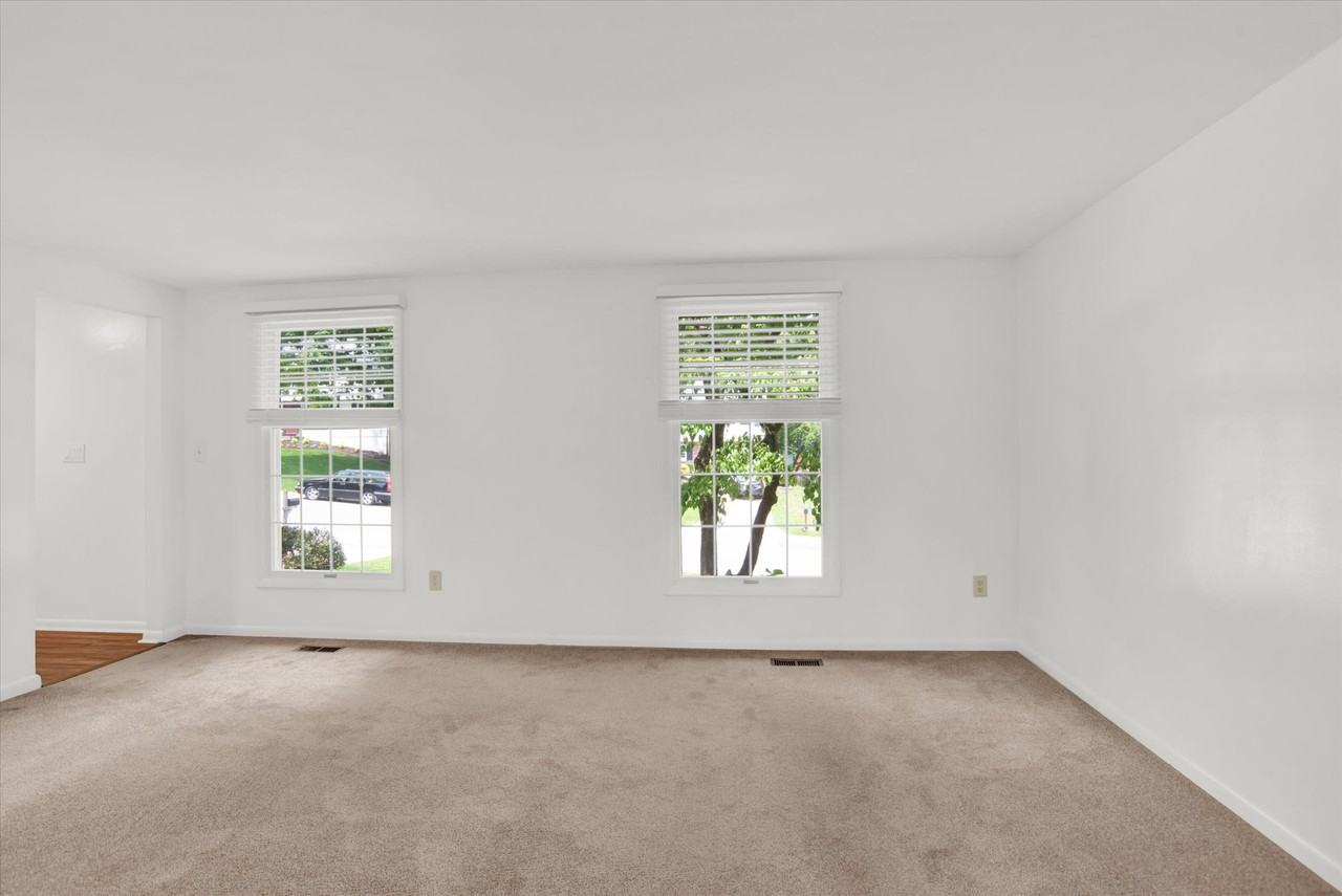 634 Bay Green Dr #NA - Photo 6 of 31