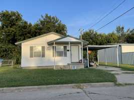 featured image of 1818 1/2 Nw Floyd Ave #NA