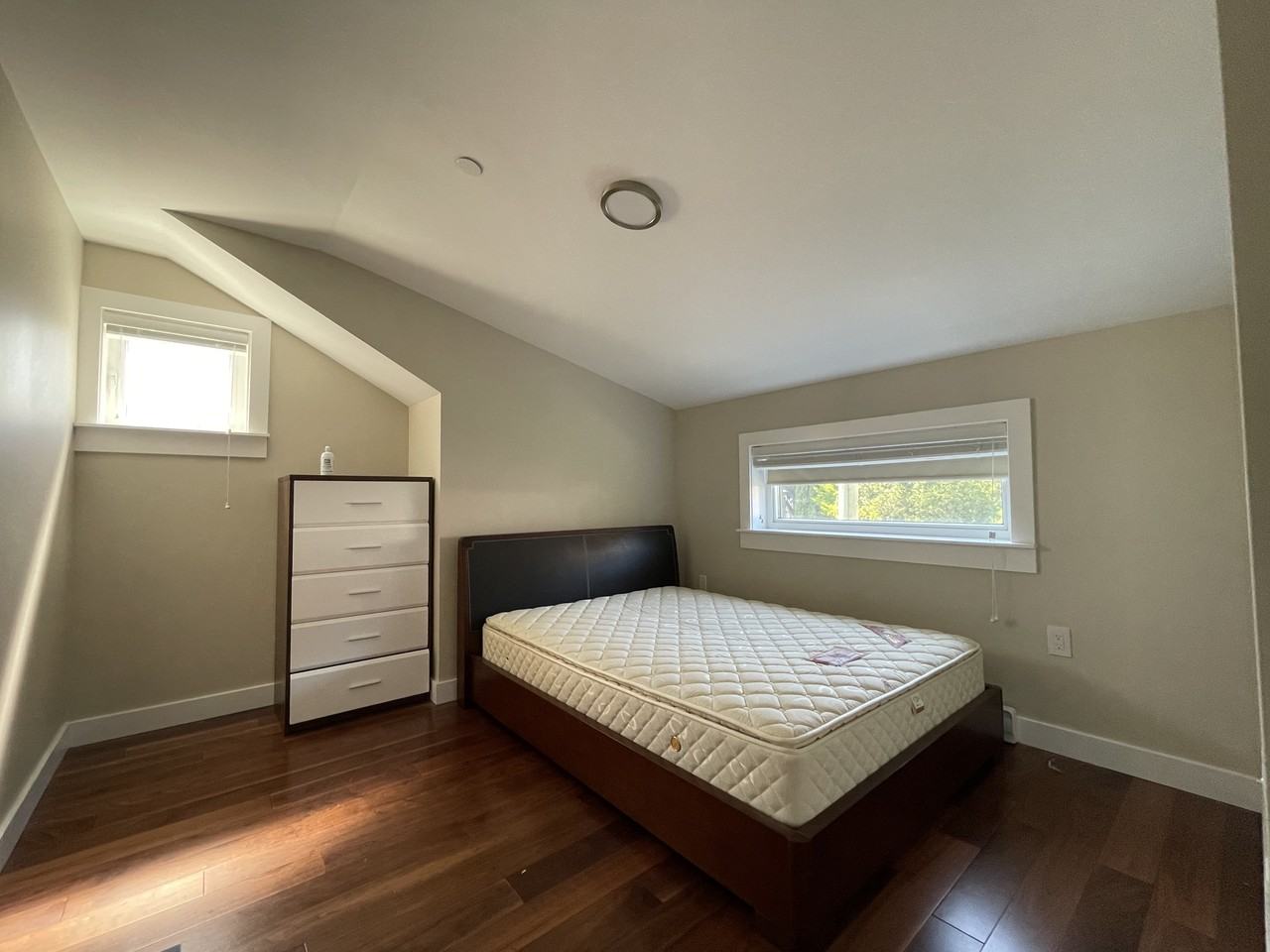 1542 West 40th Avenue - Photo 3 of 6