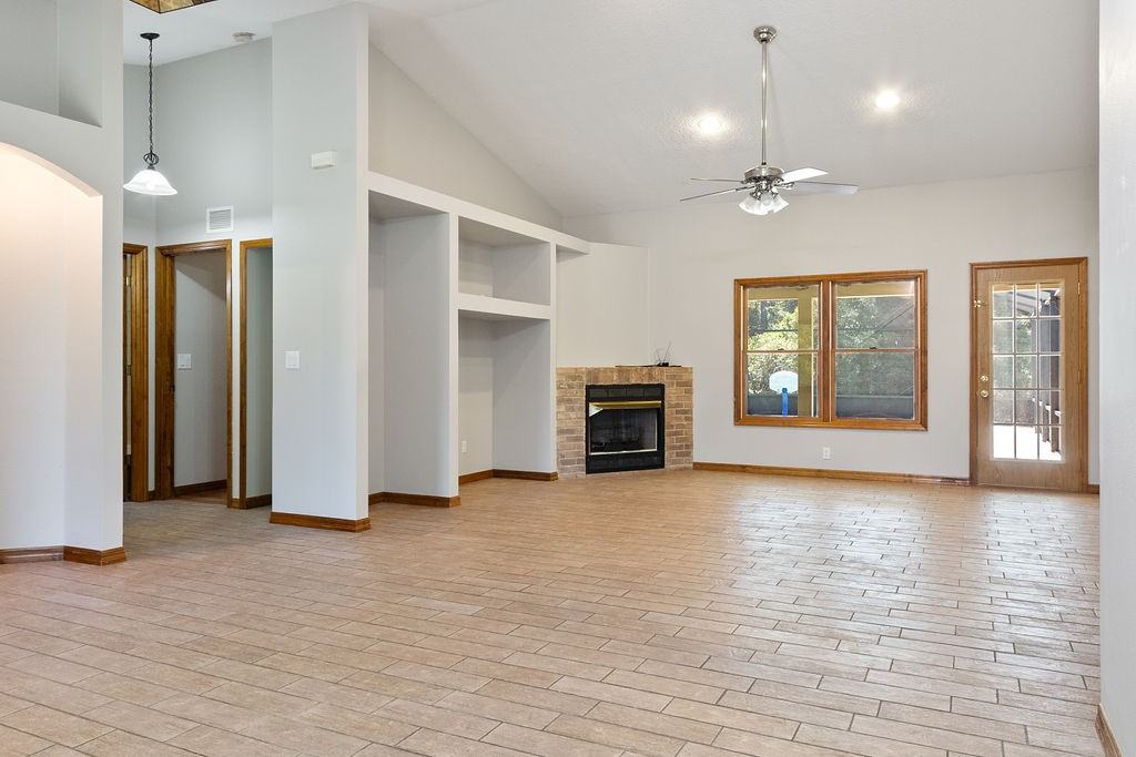 1590 1st St #1 - Photo 2 of 10