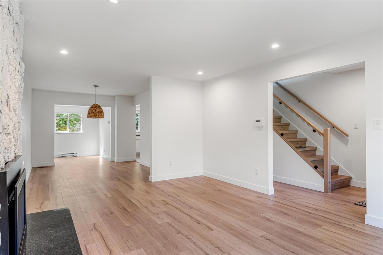 1953 Chesterfield Avenue - Photo 3 of 24