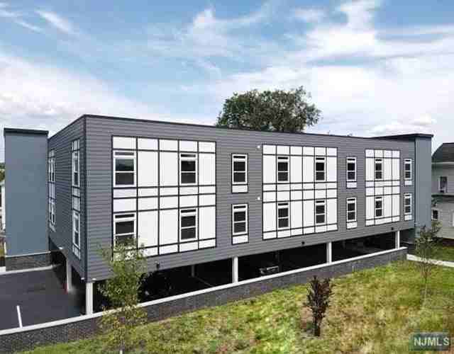 116 Essex St, Hackensack, NJ 07601 2 Bedroom Apartment for Rent