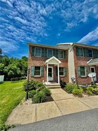 16 Railroad Ave - Photo 2 of 12