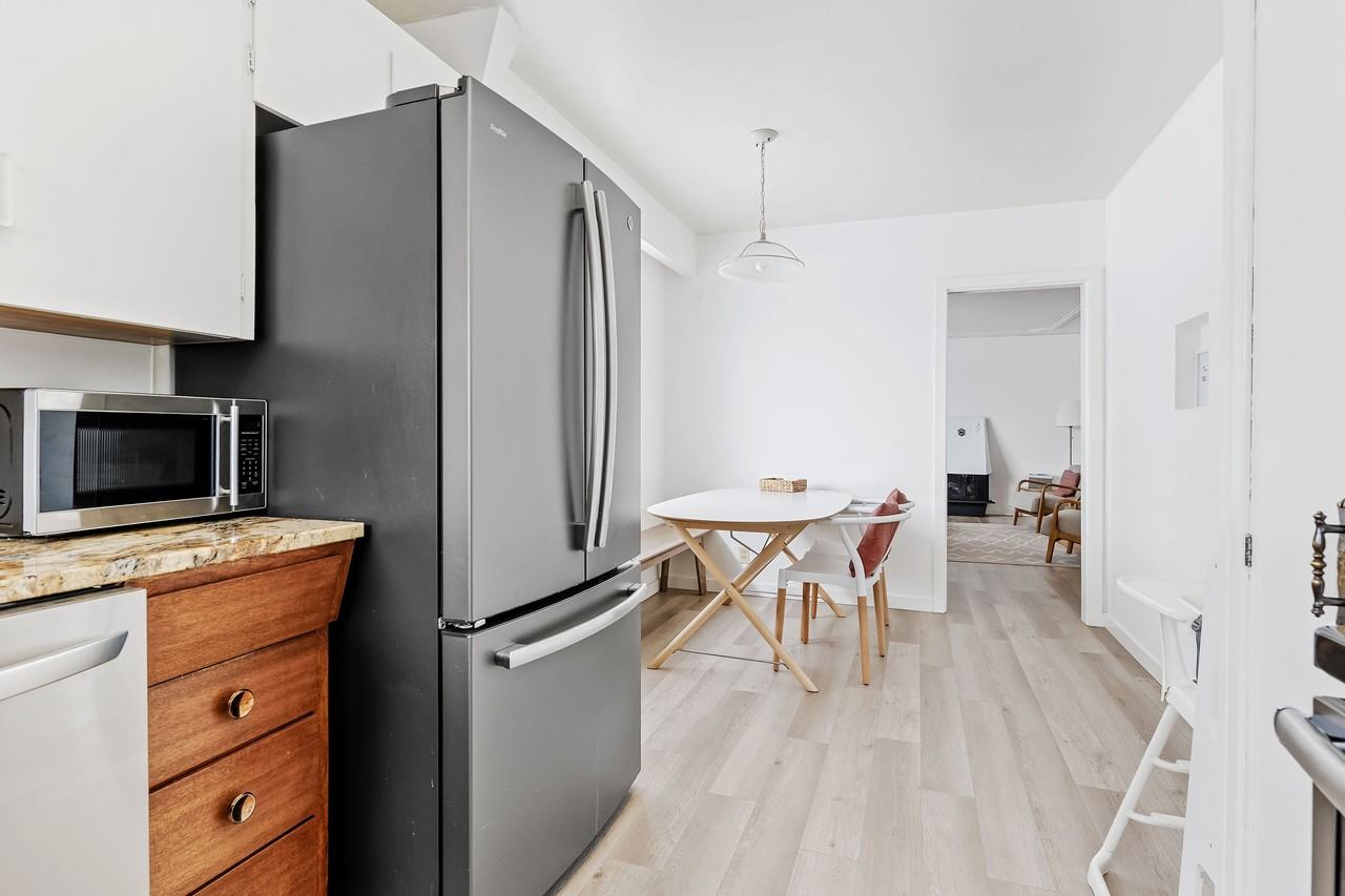 7 Oak Crescent - Photo 3 of 17