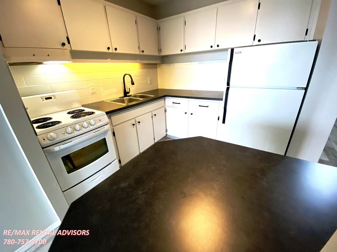 #1002 12121 Jasper Avenue - Photo 3 of 21