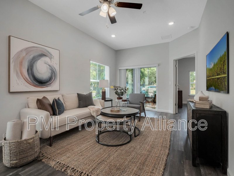 2924 Oak Park Way #A - Photo 4 of 17