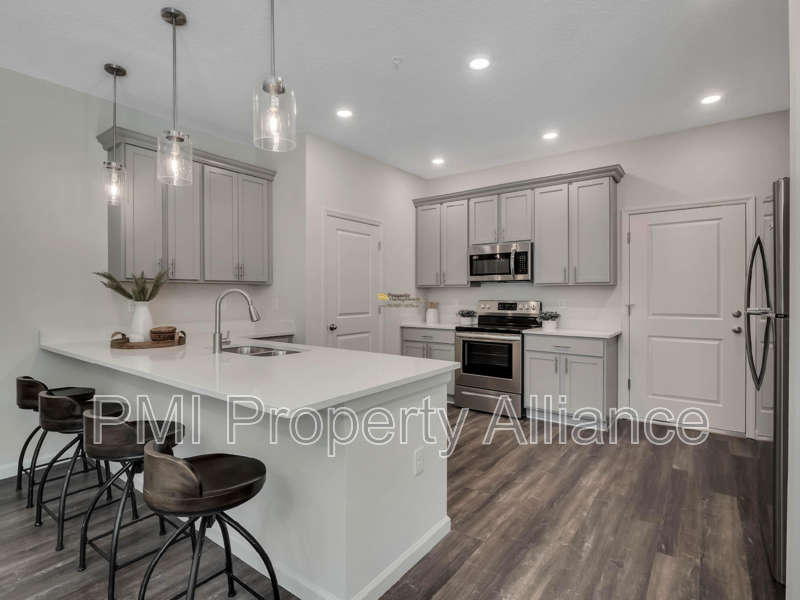 2924 Oak Park Way #A - Photo 2 of 17