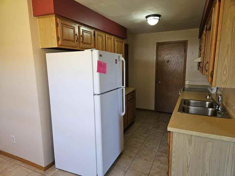 1139 1137/1 Breezewood Ln - Photo 3 of 29