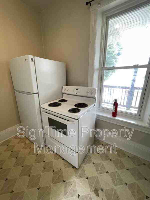 38 East Franklin Street #3 - Photo 5 of 11