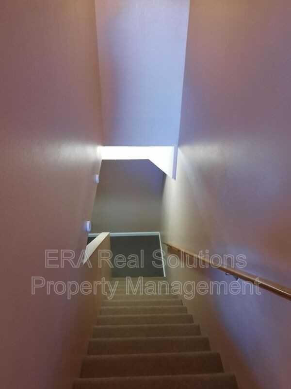 101 Liberty Ln - Photo 6 of 13