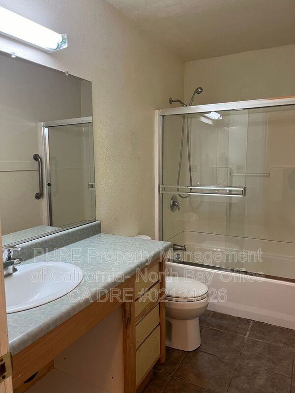 170 Washington Ct #B - Photo 3 of 14
