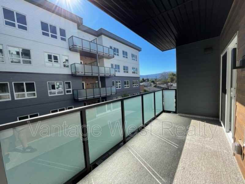 311 Hollywood Rd S - Photo 4 of 7