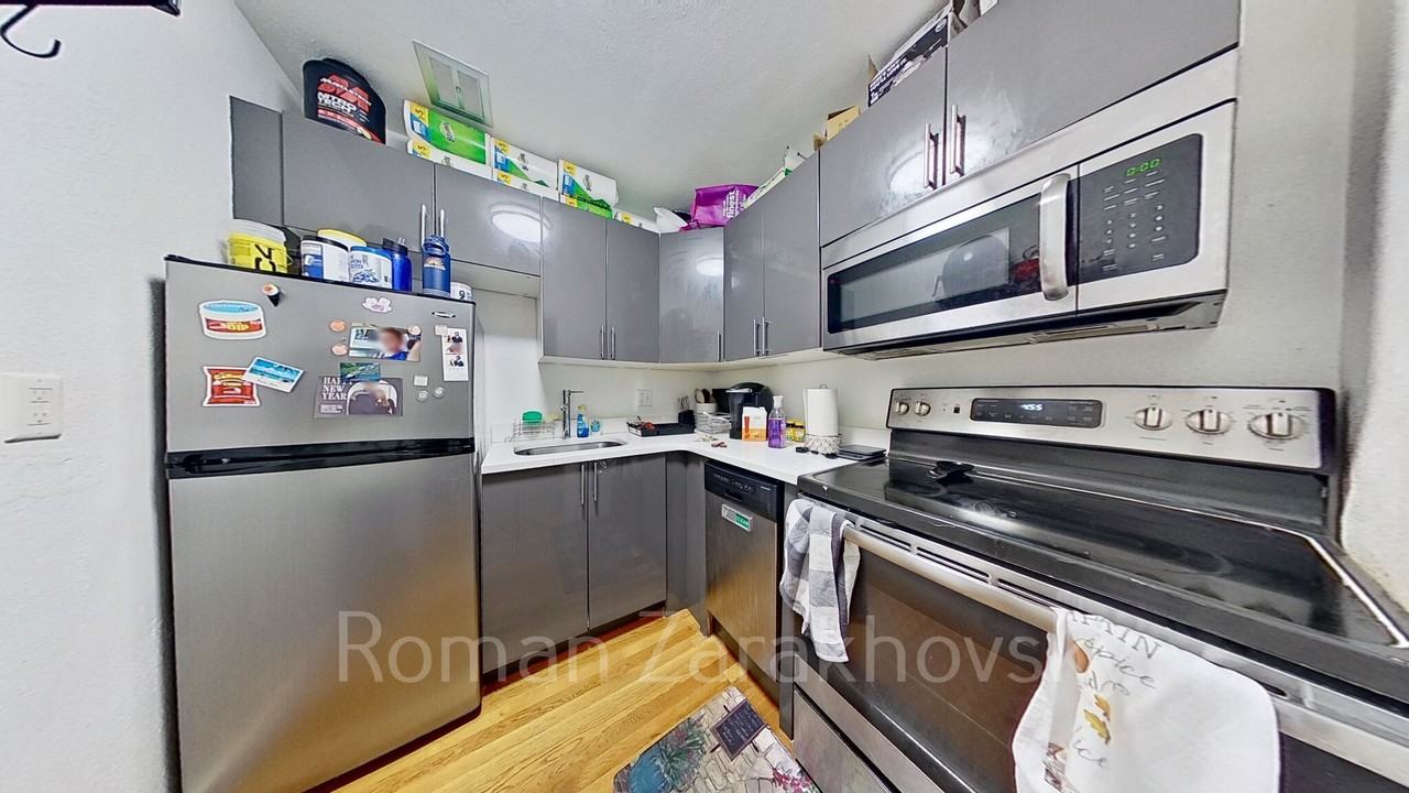 12 Marion St #4 - Photo 7 of 24