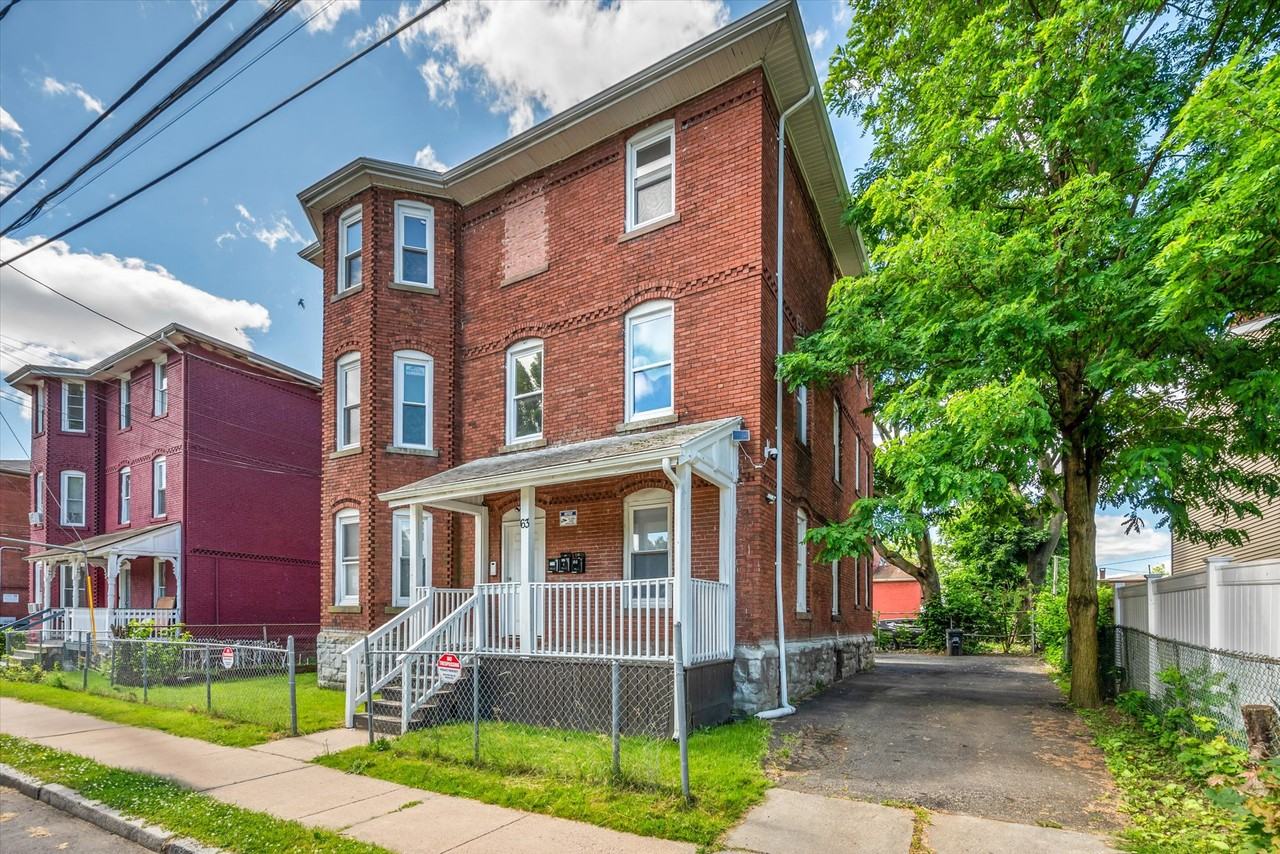63 Seyms St #3 - Photo 3 of 23