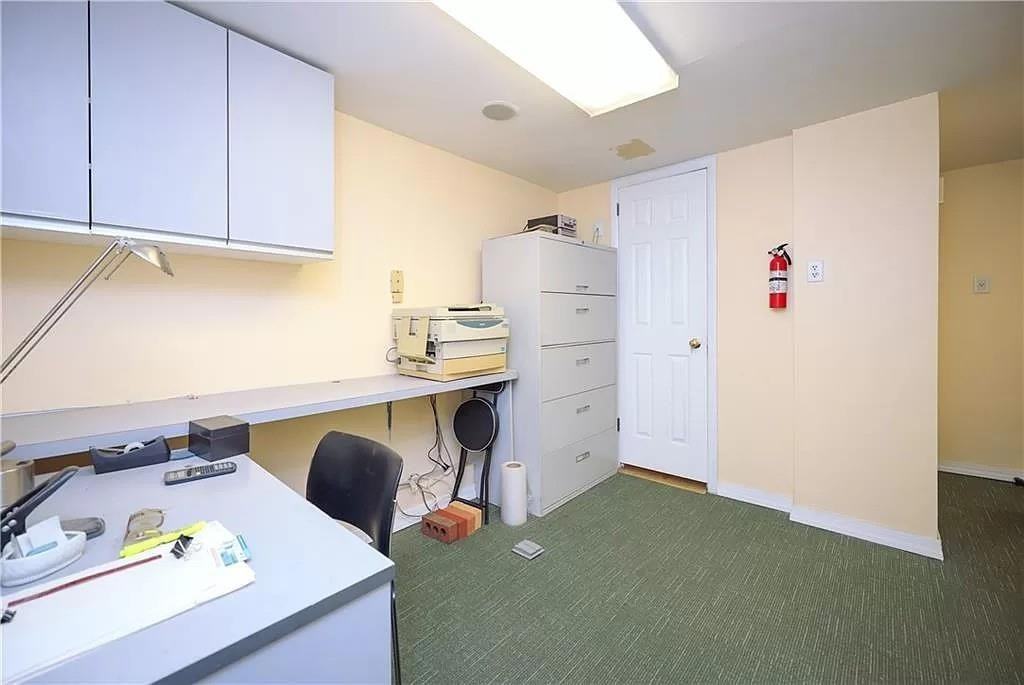 1600 W 5th St - Photo 7 of 15