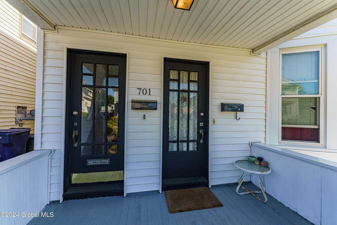 701 1st St 2ndFL, Watervliet, NY 12189 2 Bedroom Apartment for 1,200