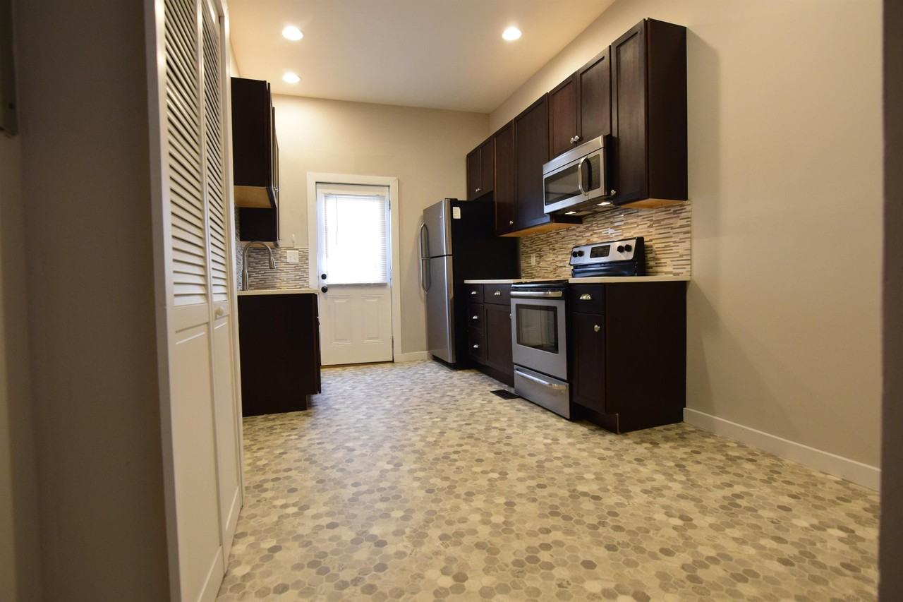 1120 Mount Pleasant Ave #1120 - Photo 4 of 12