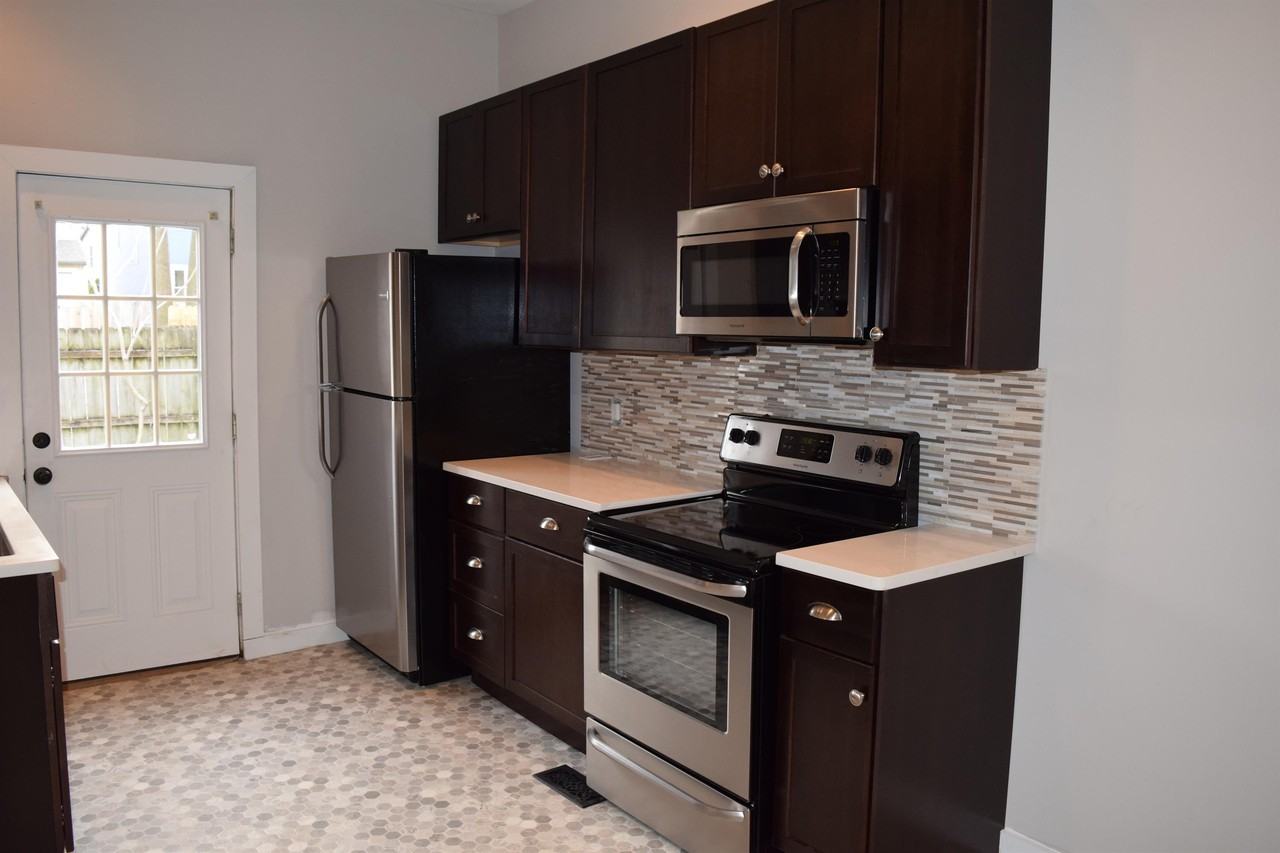 1120 Mount Pleasant Ave #1120 - Photo 5 of 12