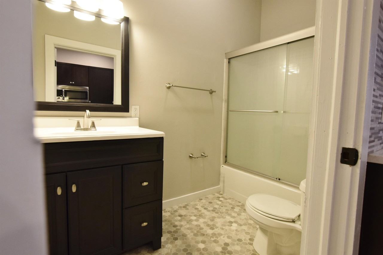 1120 Mount Pleasant Ave #1120 - Photo 7 of 12