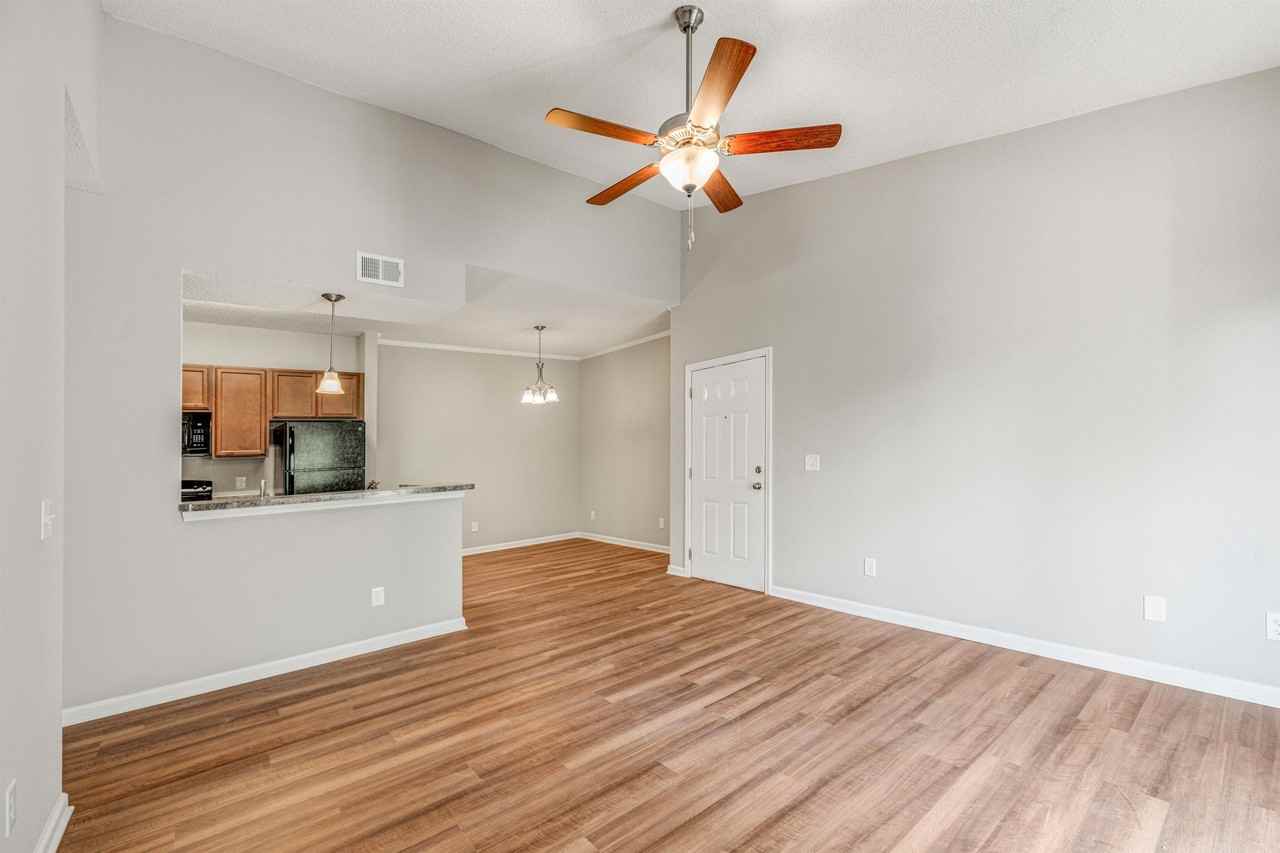 150 Millstone Road-J #J - Photo 6 of 9