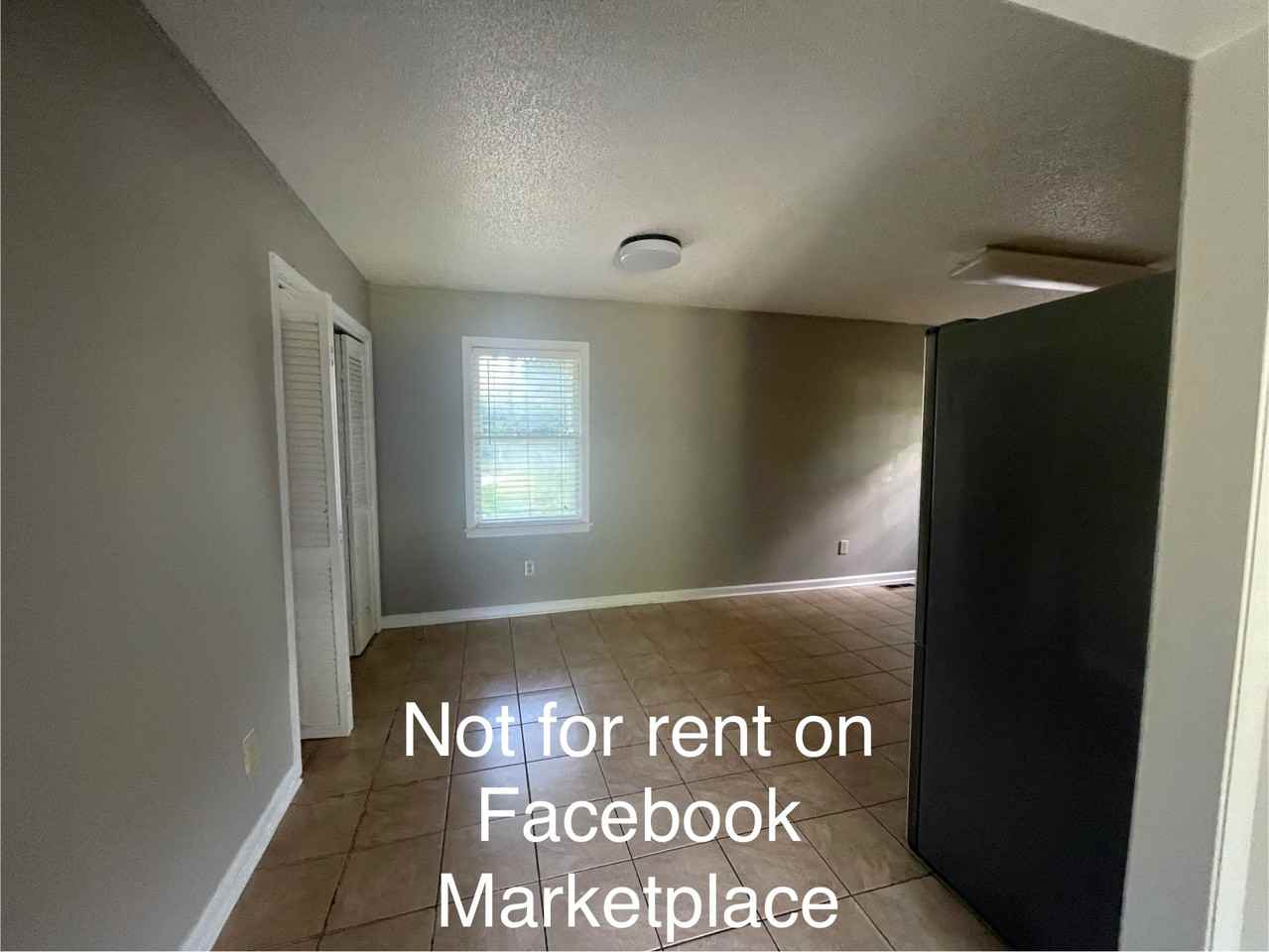 1013 Meadow Dr #1 - Photo 3 of 9