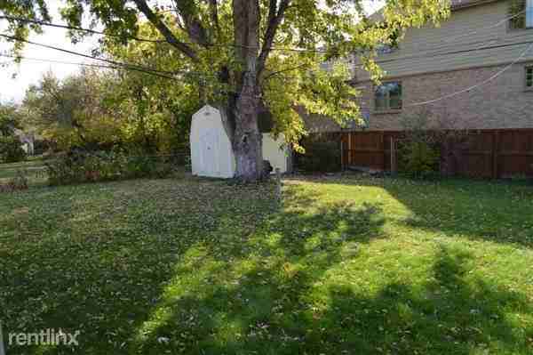 4365 Pierson St - Photo 3 of 15