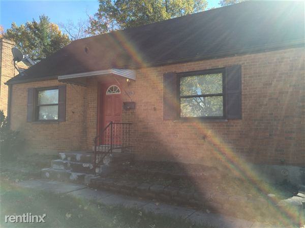 1433 Van Fleet Ave - Photo 2 of 14