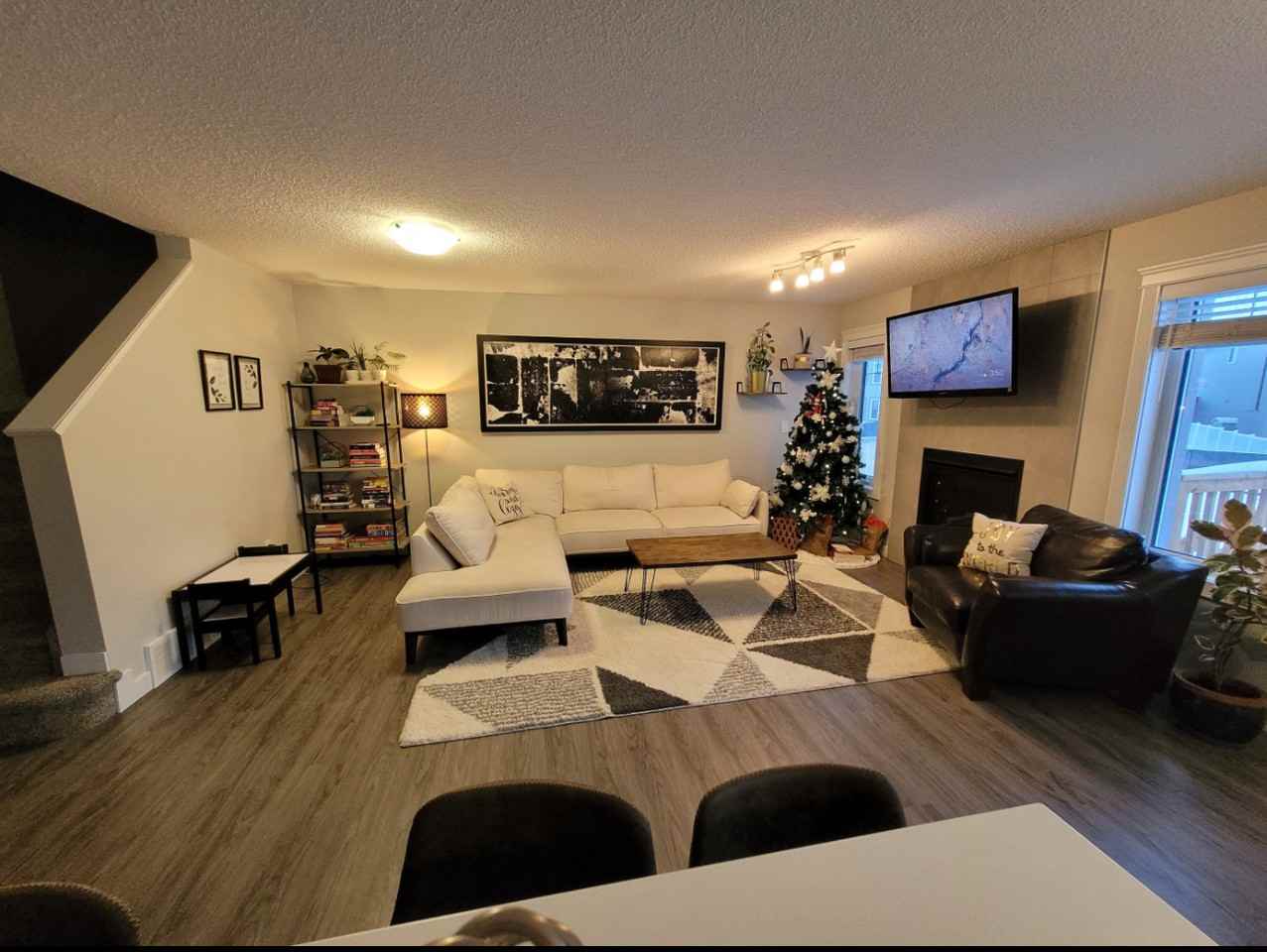 10603 98 Street - Photo 2 of 23