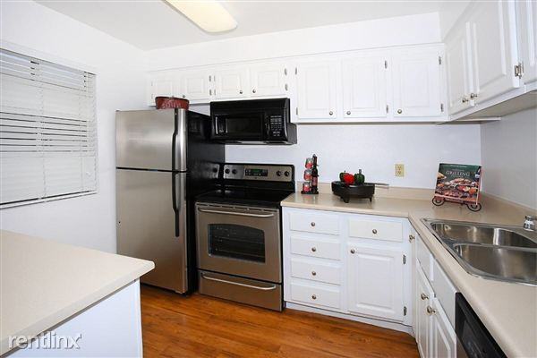 1460 E Bell Rd - Photo 3 of 17