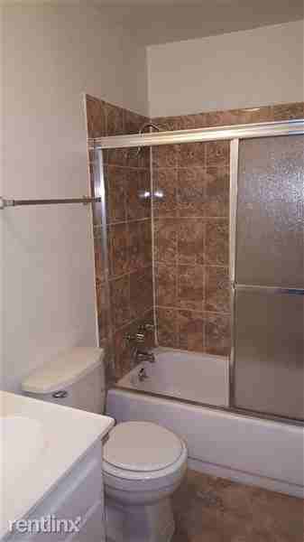 Villa Cordova Apartments - Photo 2 of 7