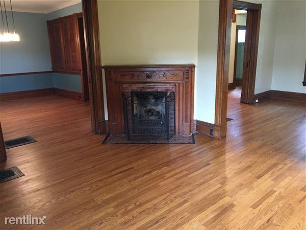 213 Antisdel Pl NE - Photo 2 of 12