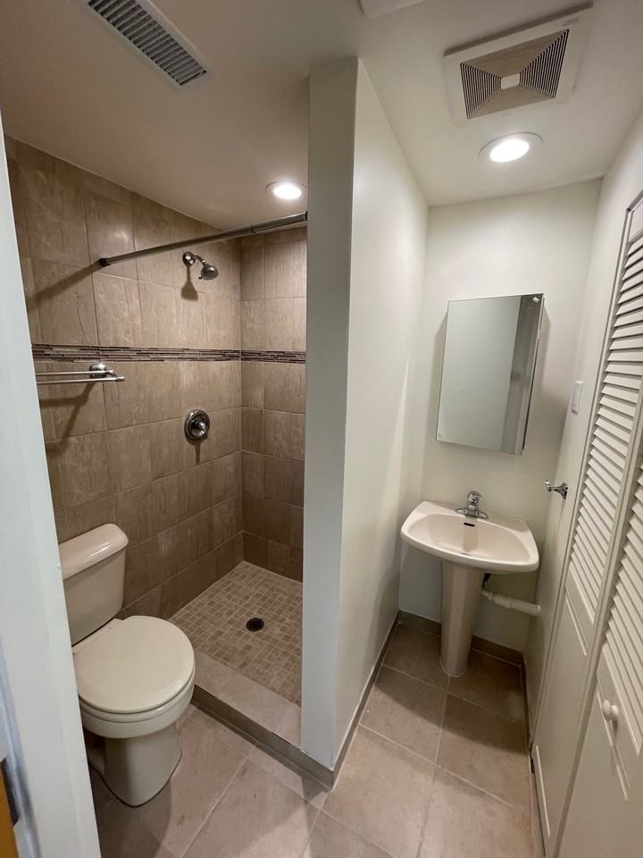 3018 N Laramie Ave #1 - Photo 2 of 6