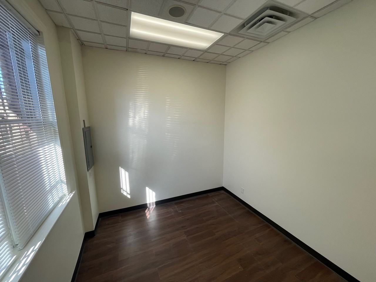 3018 N Laramie Ave #1 - Photo 6 of 6