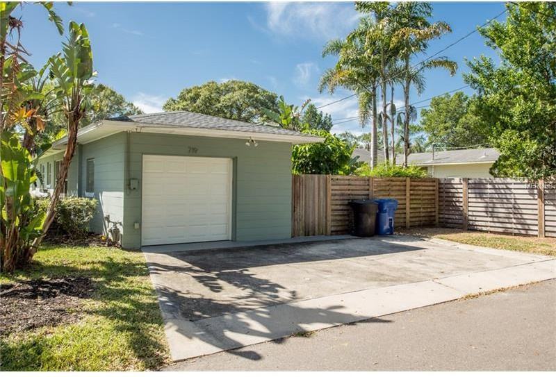 719 30th Ave N #NA - Photo 7 of 20