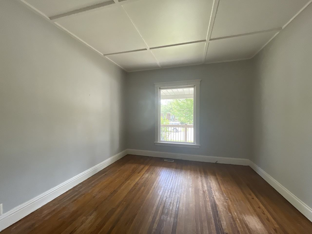 426 Davis St Main Fl - Photo 3 of 14