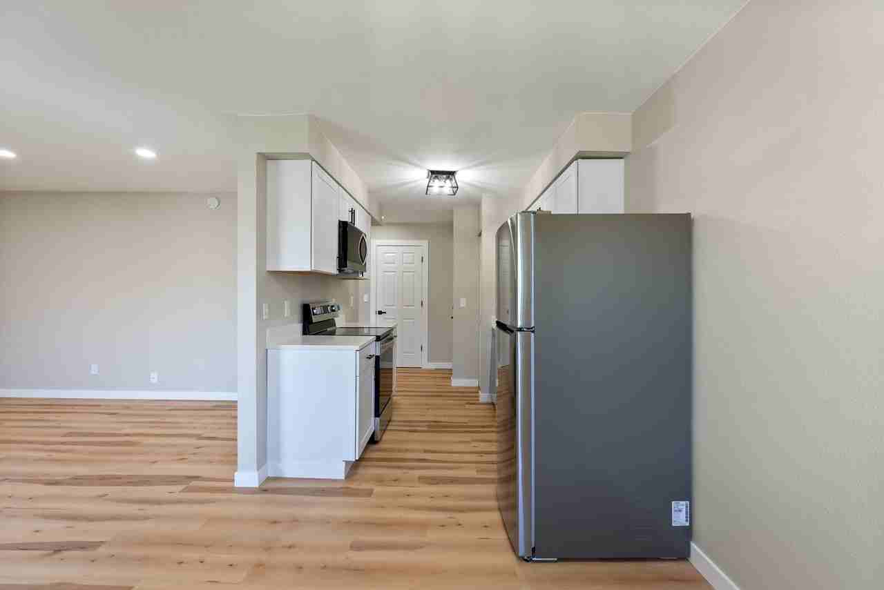 Sandy Terrace Apartments - Photo 6 of 21