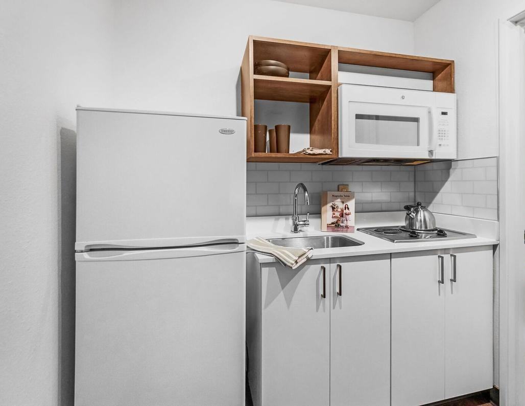 3531 Wake Forest Rd - Photo 4 of 19