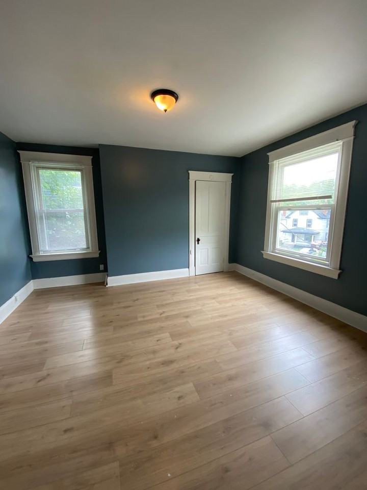 3851 Vine - Photo 3 of 11